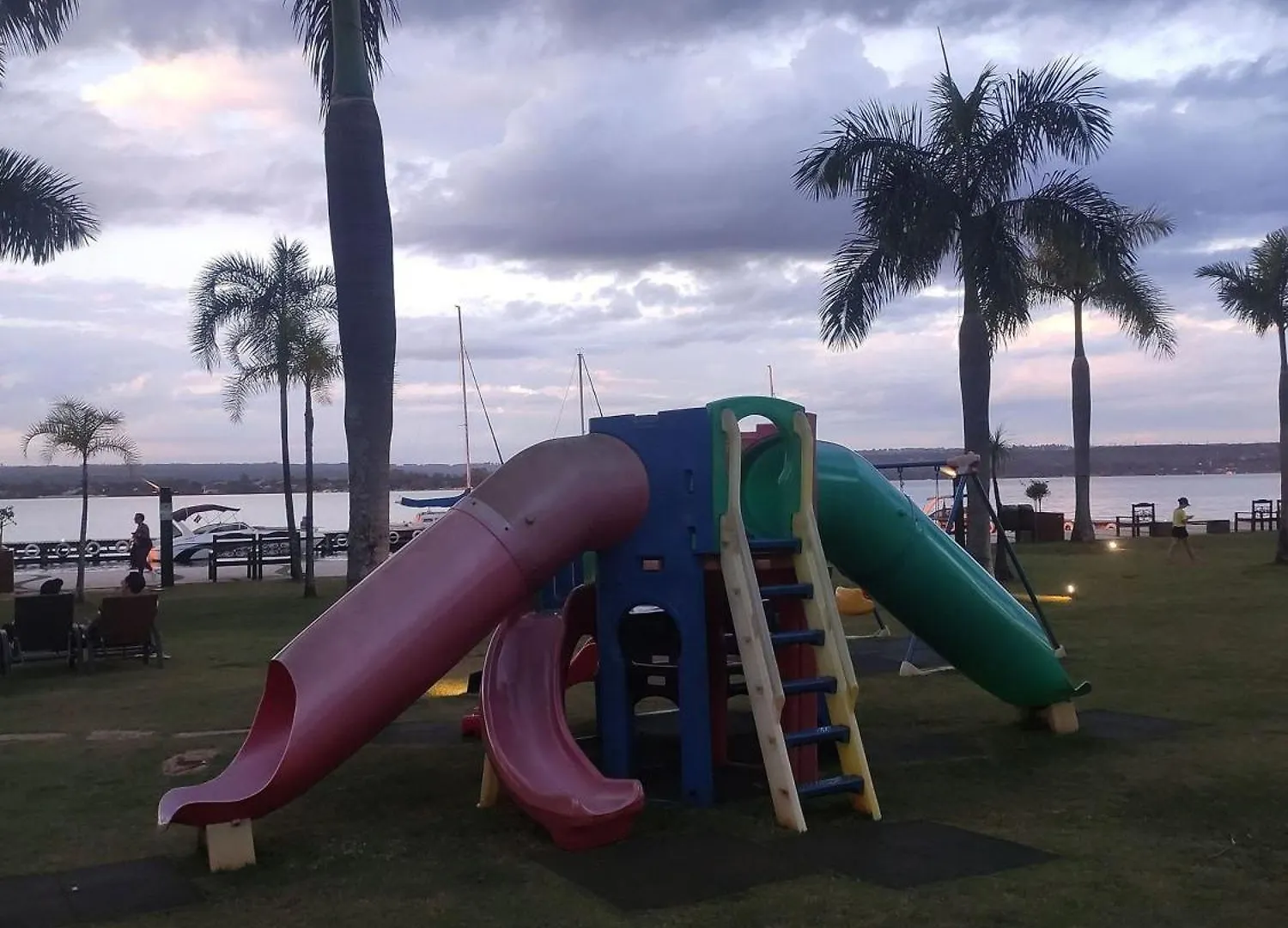 Lägenhet Life 207 Apartamento Em Resort A Beira Lago Brasília